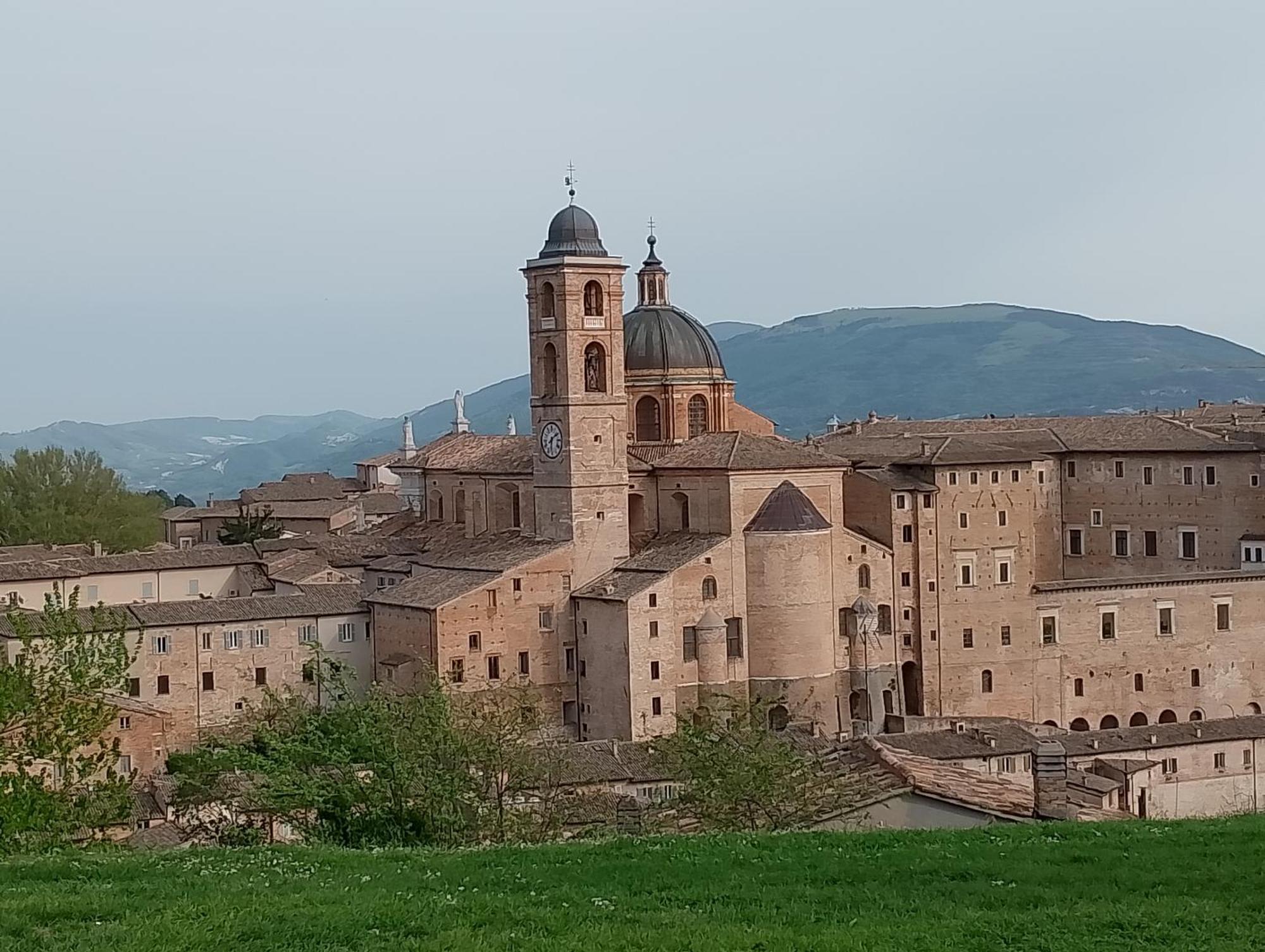 Appartamento Mameli Pesaro Buitenkant foto