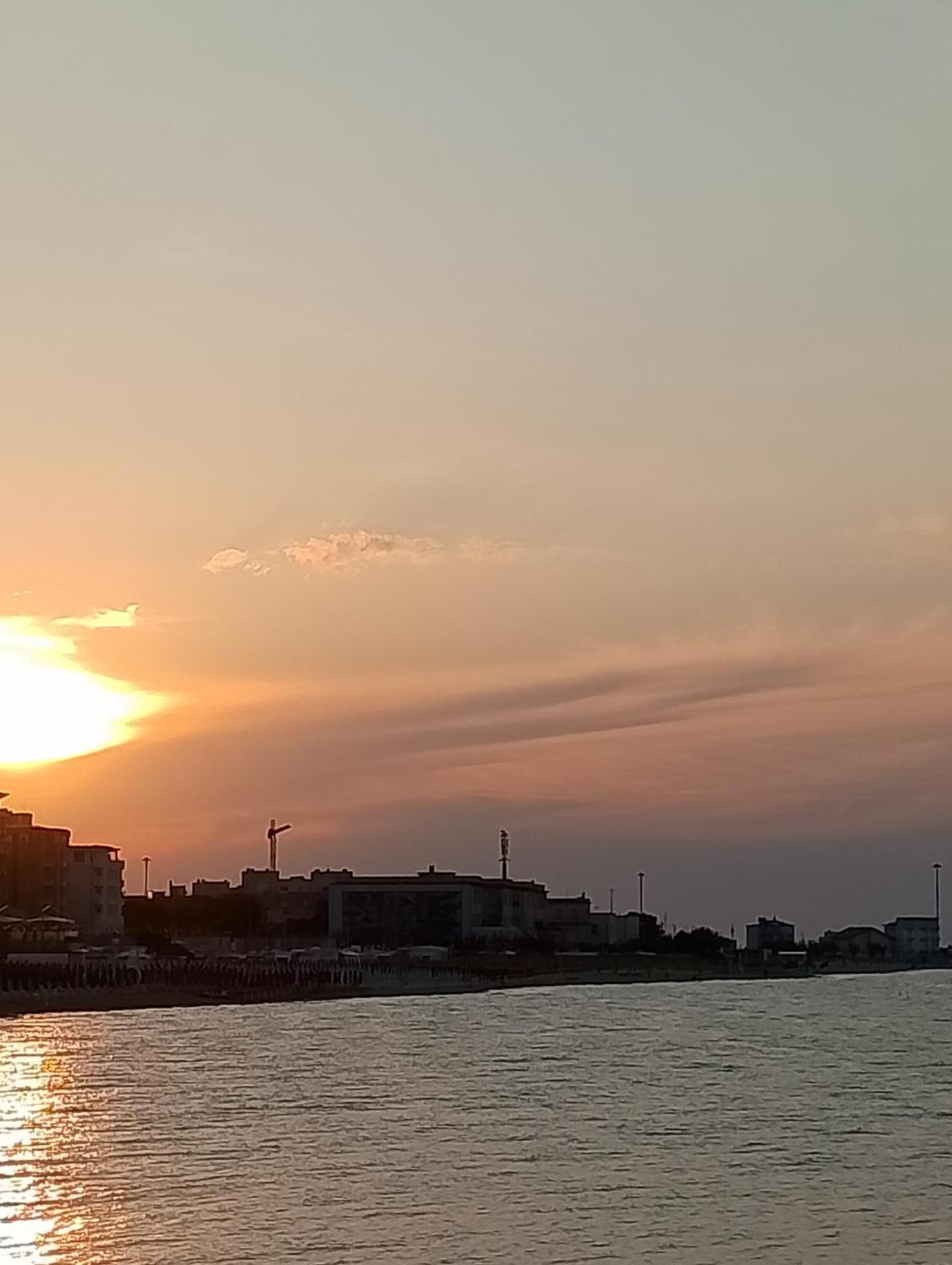 Appartamento Mameli Pesaro Buitenkant foto